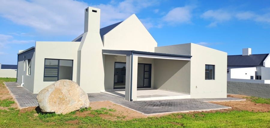 3 Bedroom Property for Sale in Hoogland Western Cape